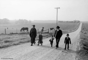 Ref Only in America 27 – Famille Amish sur la route de l’église, Pennsylvanie, USA